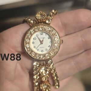 Waltham Women’s Quartz Watch – Triple Rhinestone Band, Rose Gold 💖⌚